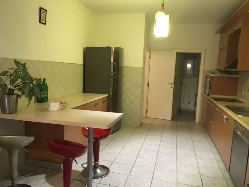 Prodaja, kuća, 535m², Banjica, Voždovac Sve Podlokacije