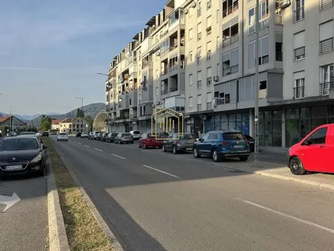 Rent, office space, 25m², Stari Aerodrom, Podgorica - image 4