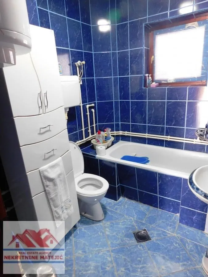 Prodaja, kuća, 264m², Korićani, Kragujevac