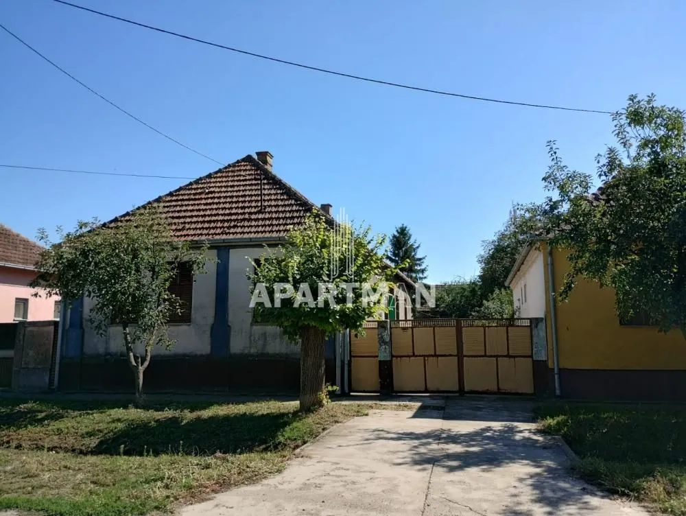Prodaja, kuća, 170m², Obrež, Pećinci