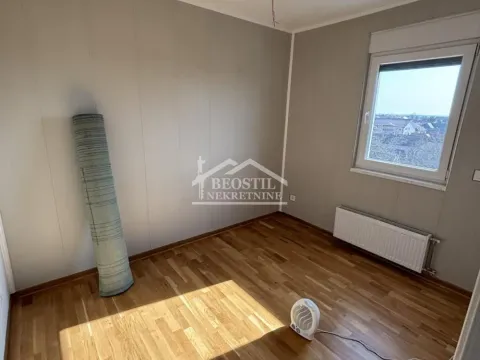 Prodaja, jednosoban stan, 43m², Centar, Stara Pazova - image 9