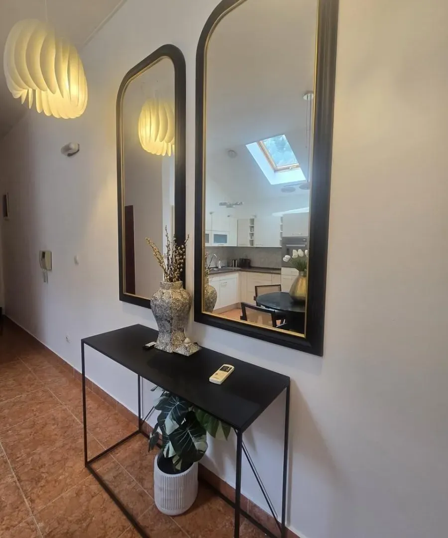 Prodaja, dvosoban stan, 97m², Dobrota, Kotor