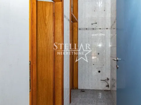 Rent, office space, 76m², Stara Varoš, Podgorica - image 7