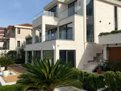 Sale, house, 250m², Blizikuće, Budva - image 9