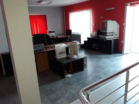 Izdavanje, poslovni prostor, 450m², Leštane, Grocka - image 6