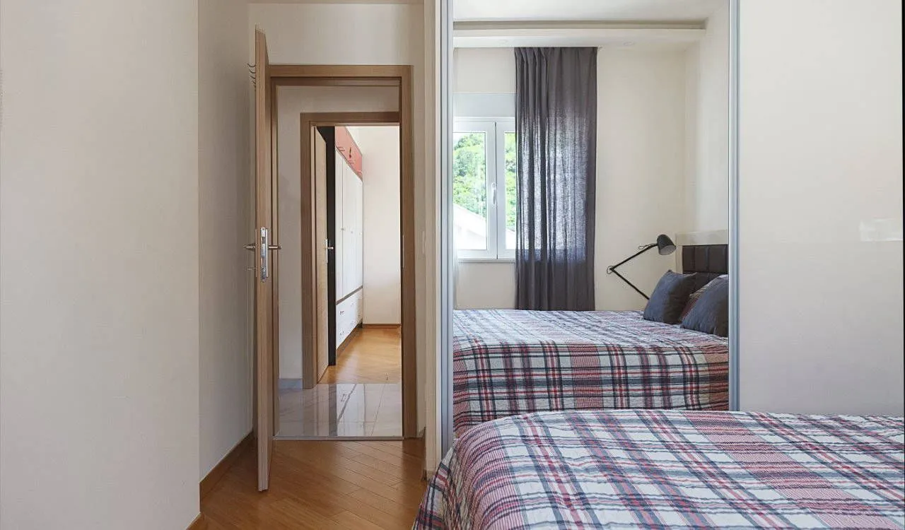 Prodaja, trosoban stan, 85m², Centar, Budva