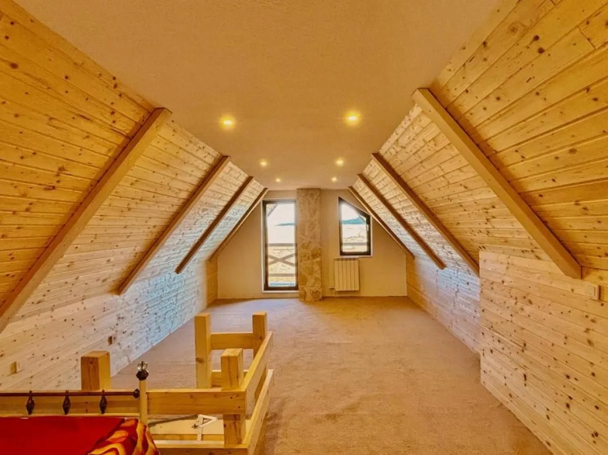 Prodaja, kuća, 274m², Žabljak, Crna Gora