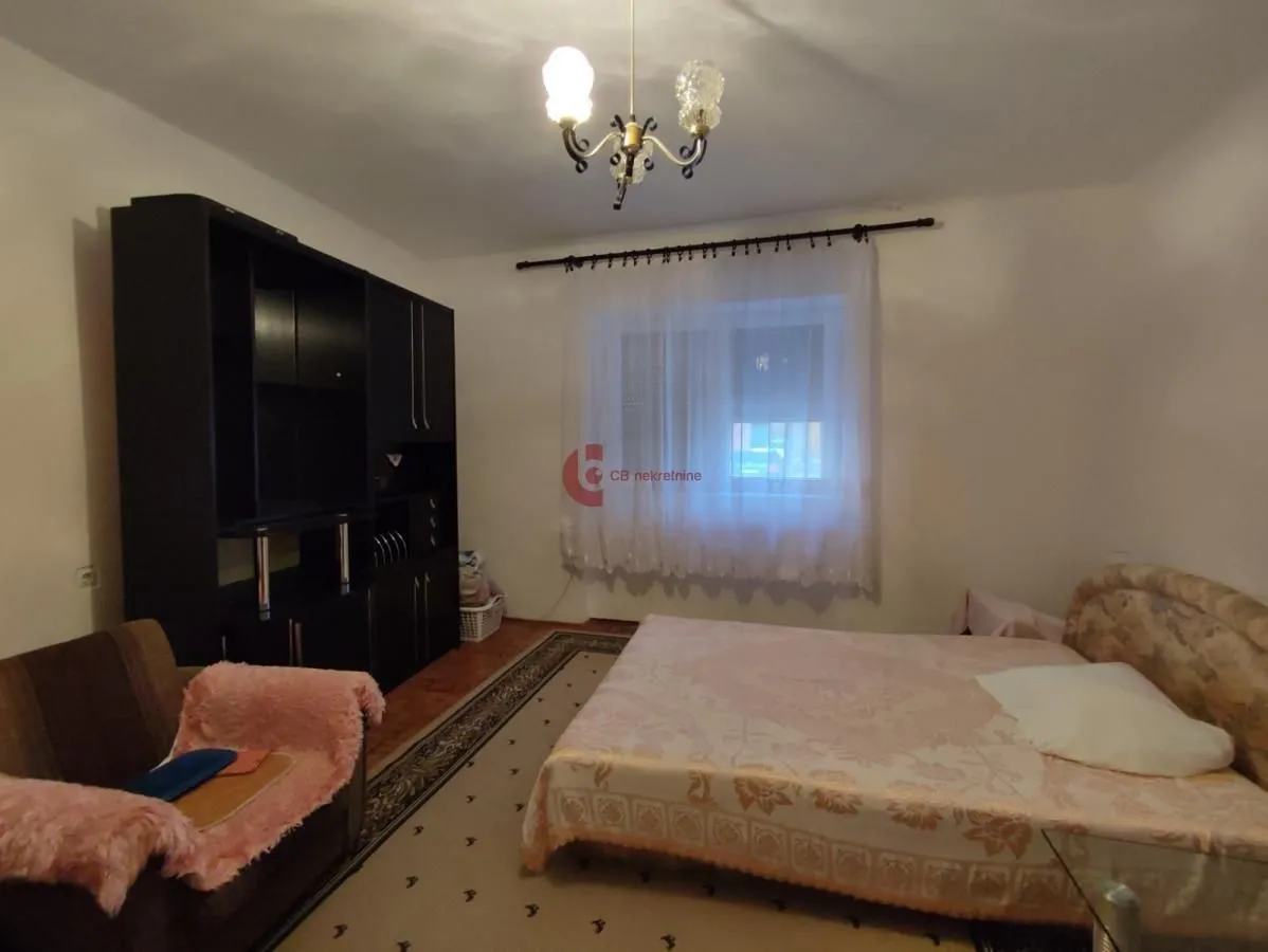 Prodaja, kuća, 224m², Dudova Šuma, Subotica
