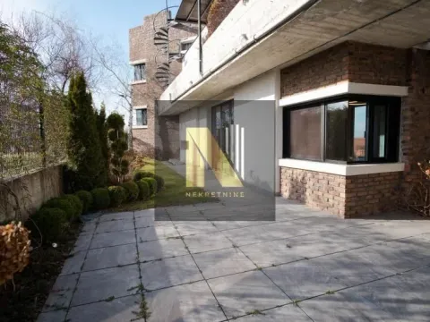 Izdavanje, kuća, 250m², Sremska Kamenica, Petrovaradin - image 11