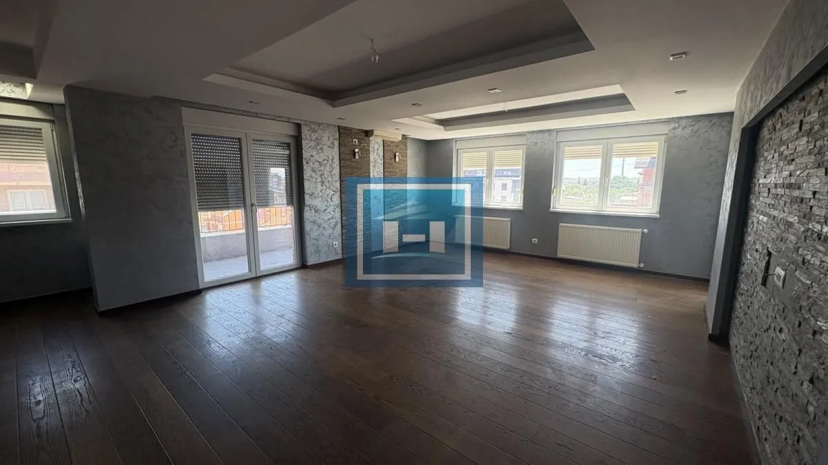 Prodaja, stan, 153m², Centar, Jagodina