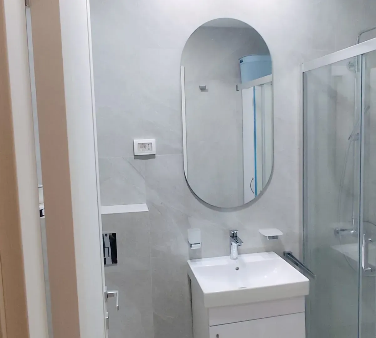 Prodaja, jednosoban stan, 40m², Central Point, Podgorica