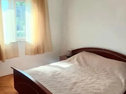 Rent, one bedroom apartment, 52m², Šušanj, Bar - image 4