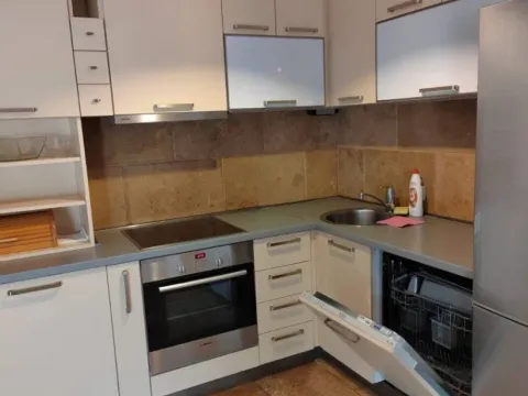 Rent, apartment, 90m², Budva, Crna Gora - image 2