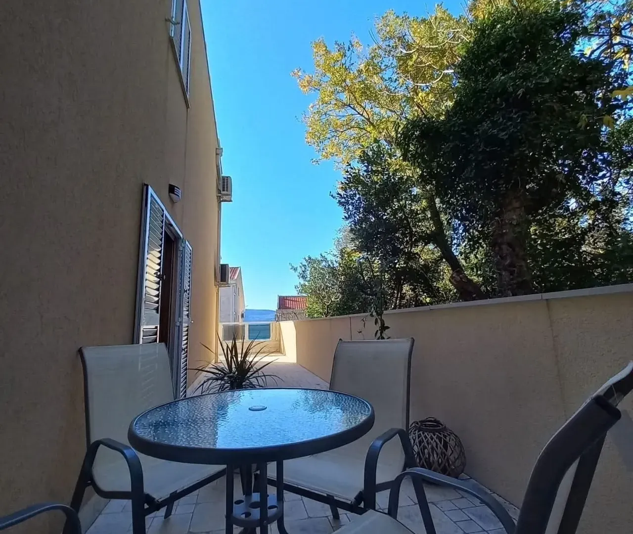 Rent, two bedroom apartment, 68m², Tivat, Crna Gora