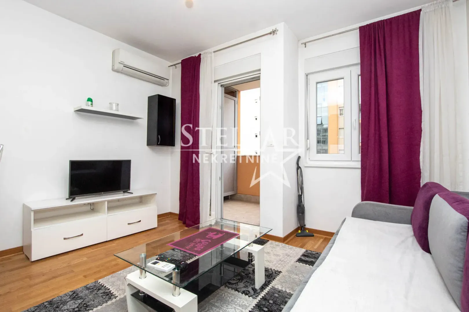 Izdavanje, garsonjera, 26m², City Kej, Podgorica