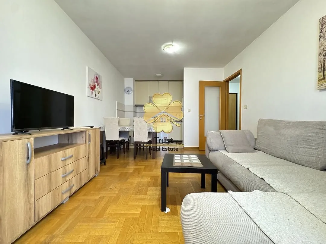 Rent, two bedroom apartment, 70m², Stari Aerodrom, Podgorica