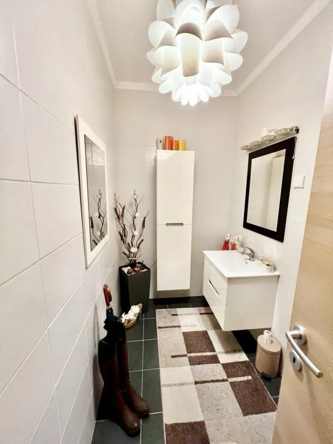 Prodaja, četvorosoban stan, 120m², Novo naselje, Novi Sad