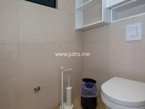 Prodaja, kuća, 217m², Rijeka Reževići, Budva - image 4