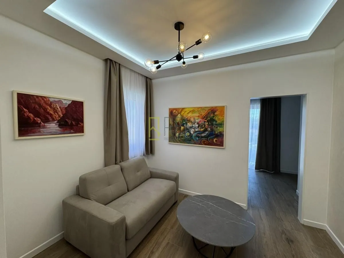 Rent, house, 250m², Gornja Gorica, Podgorica