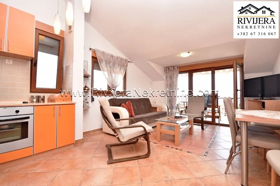 Prodaja, trosoban stan, 83m², Bijela, Herceg Novi
