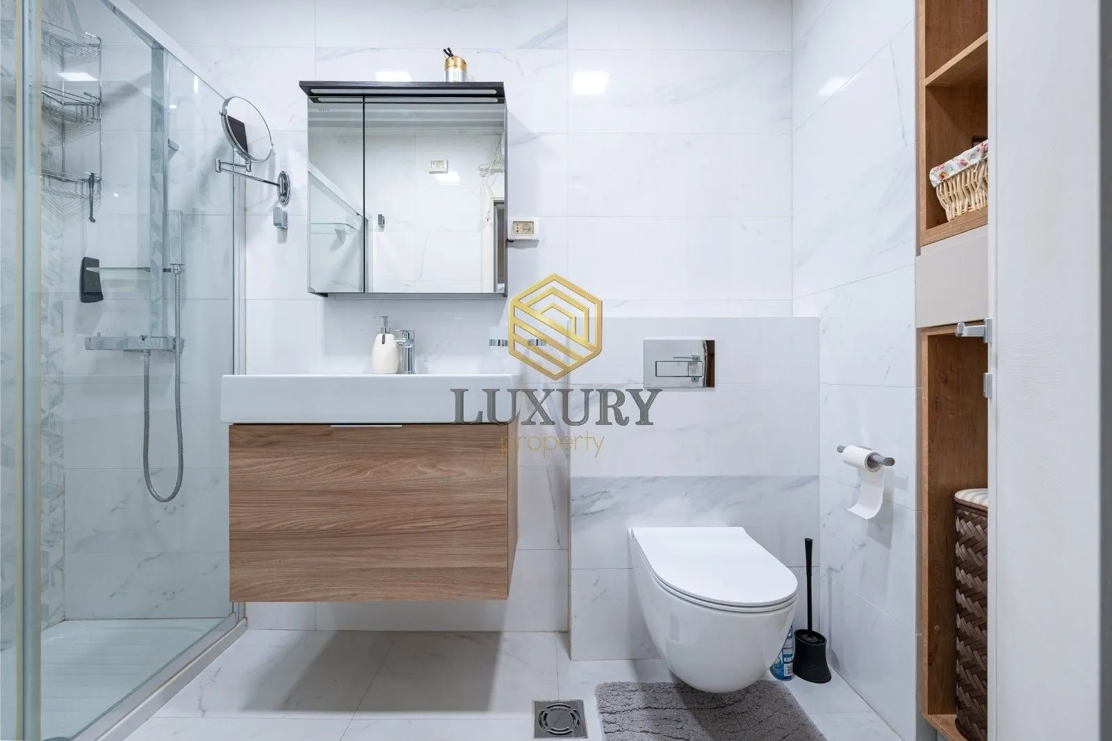 Izdavanje, jednosoban stan, 68m², Central Point, Podgorica