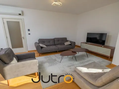 Prodaja, dvosoban stan, 86m², Podgorica, Crna Gora - image 10