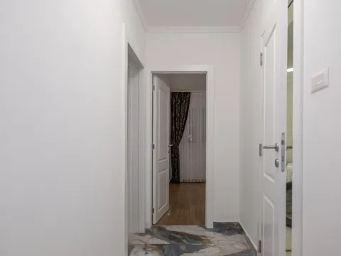 Izdavanje, stan, 100m², Podgorica, Crna Gora - image 12