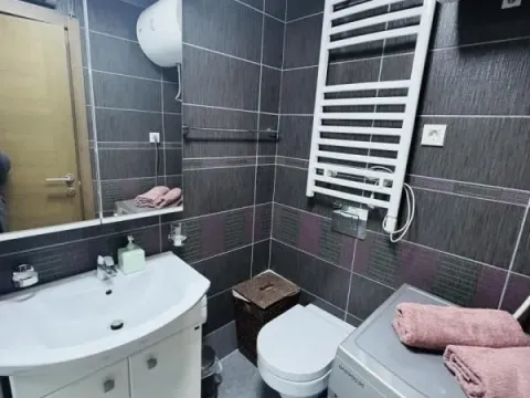 Sale, one bedroom apartment, 41m², Petrovac, Budva - image 4