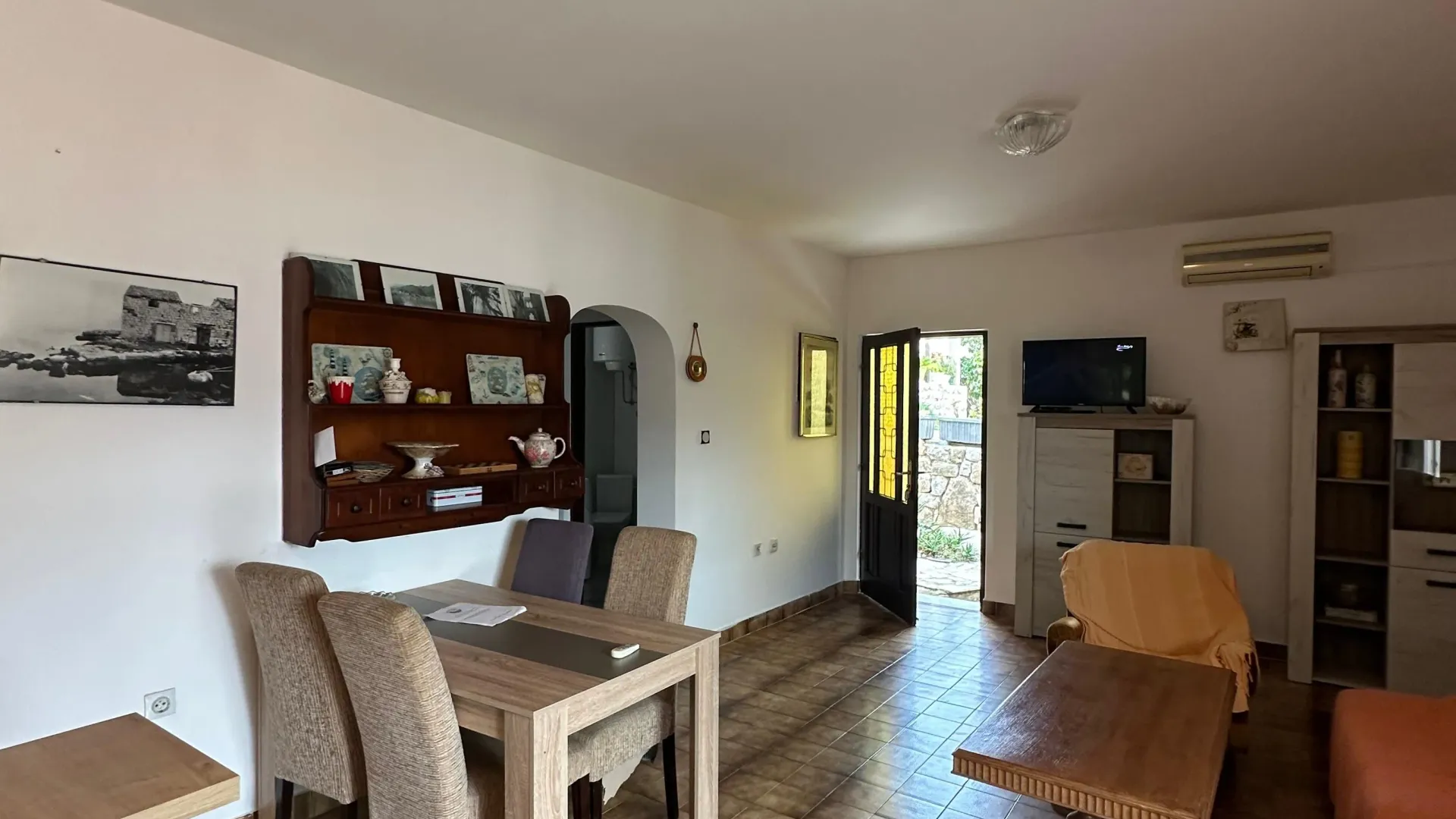 Prodaja, kuća, 180m², Krašići, Tivat