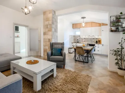 Rent, three bedroom apartment, 120m², Mrčevac, Tivat - image 3