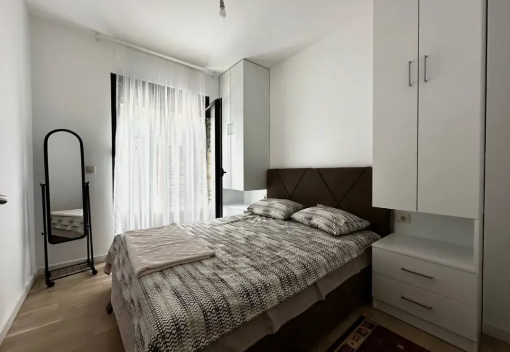 Izdavanje, dvosoban stan, 65m², Budva, Crna Gora
