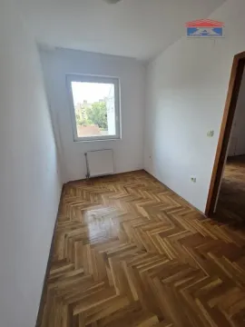Izdavanje, četvorosoban stan, 65m², Grbavica, Novi Sad Sve Podlokacije - image 7