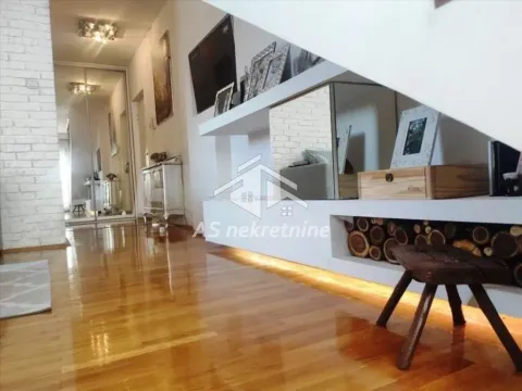 Izdavanje, trosoban stan, 72m², Bulbulder, Zvezdara Sve Podlokacije - image 7