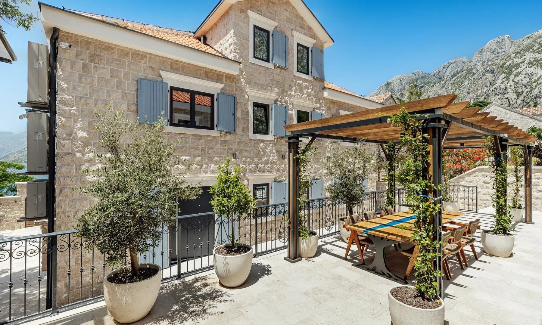 Prodaja, kuća, 819m², Ljuta, Kotor