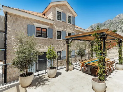 Sale, house, 819m², Ljuta, Kotor - image 9