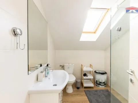 Sale, house, 230m², Banja Vrdnik, Irig - image 11