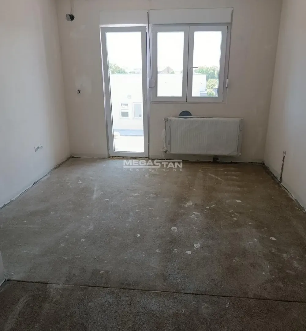 Sale, three bedroom apartment, 77m², Tesla, Pančevo