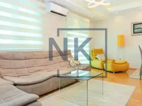 Prodaja, dvosoban stan, 95m², Stari Aerodrom, Podgorica