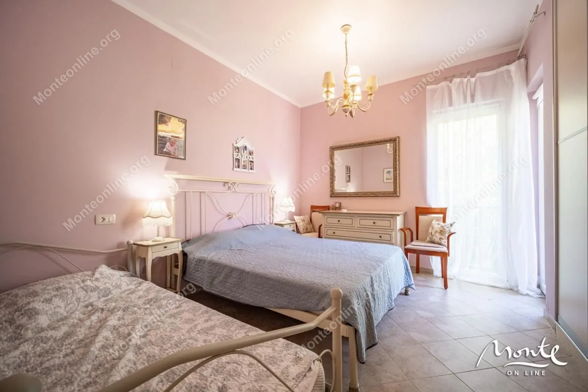 Prodaja, jednosoban stan, 63m², Orahovac, Kotor