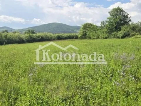 Zemljište in Nemenikuće