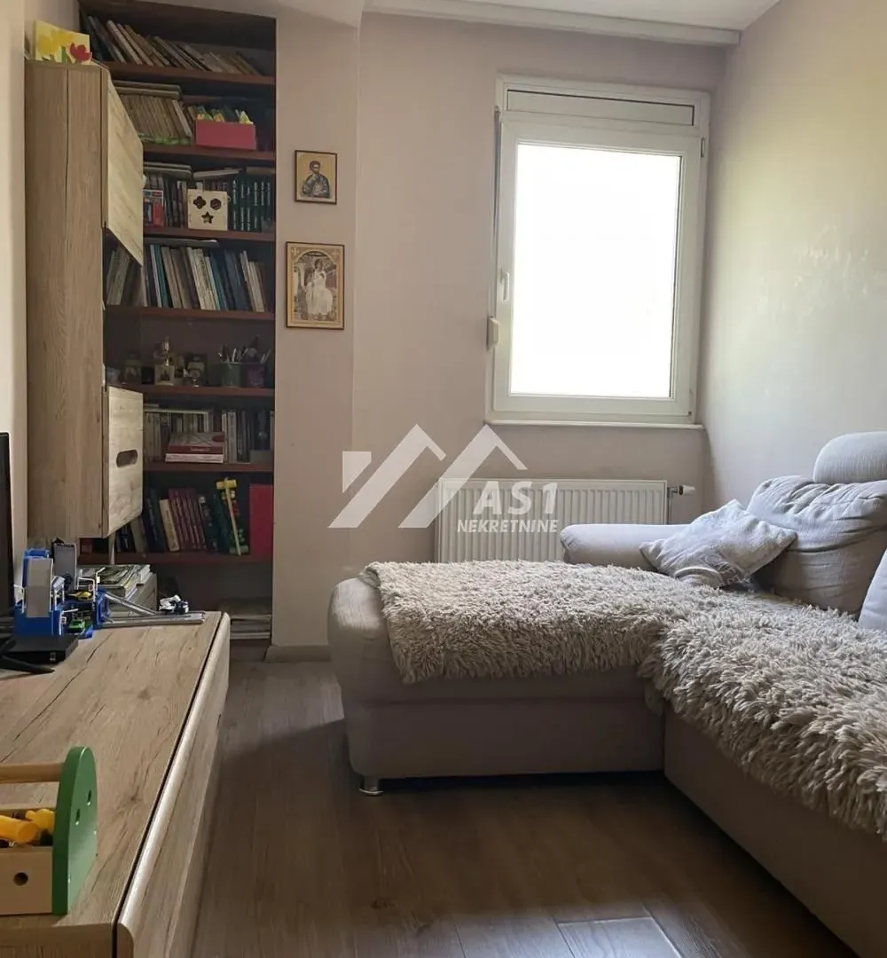 Rent, two bedroom apartment, 42m², Grbavica, Novi Sad Sve Podlokacije