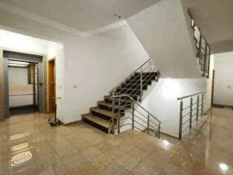 Izdavanje, jednosoban stan, 49m², City Kvart, Podgorica - image 14