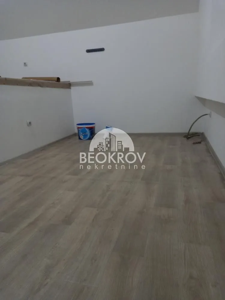 Prodaja, poslovni prostor, 40m², Đeram Pijaca, Beograd