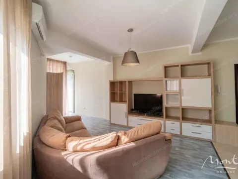 Sale, one bedroom apartment, 56m², Bečići, Budva - image 4