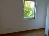 Izdavanje, trosoban stan, 90m², Vezirov Most, Podgorica - image 9