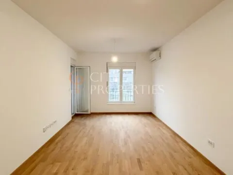 Prodaja, stan, 81m², Stari Aerodrom, Podgorica - image 2