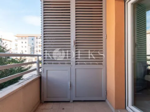 Rent, one bedroom apartment, 54m², City Kvart, Podgorica - image 11