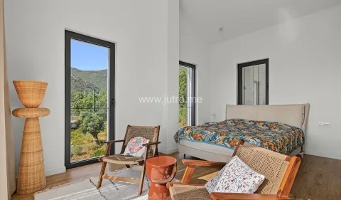 Sale, house, 220m², Kavač, Kotor - image 11
