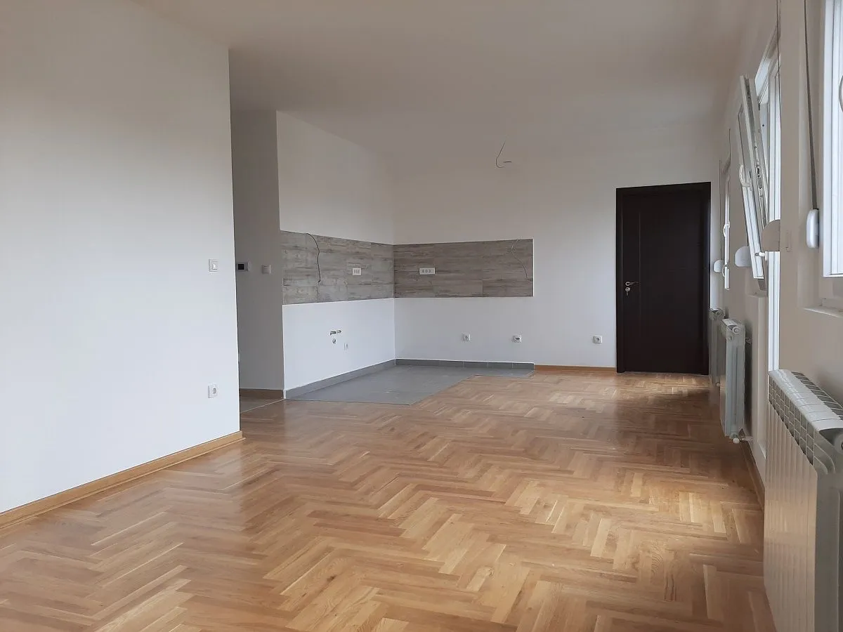 Sale, two bedroom apartment, 80m², Ledine, Beograd