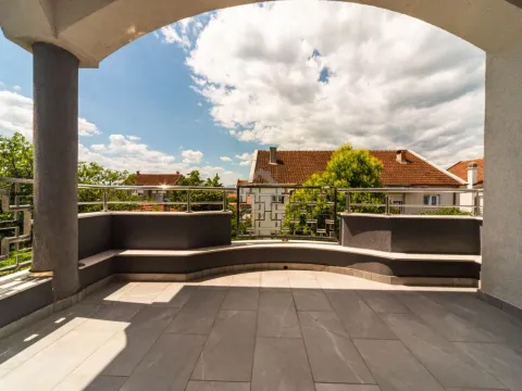 Rent, house, 320m², Zlatica, Podgorica - image 18